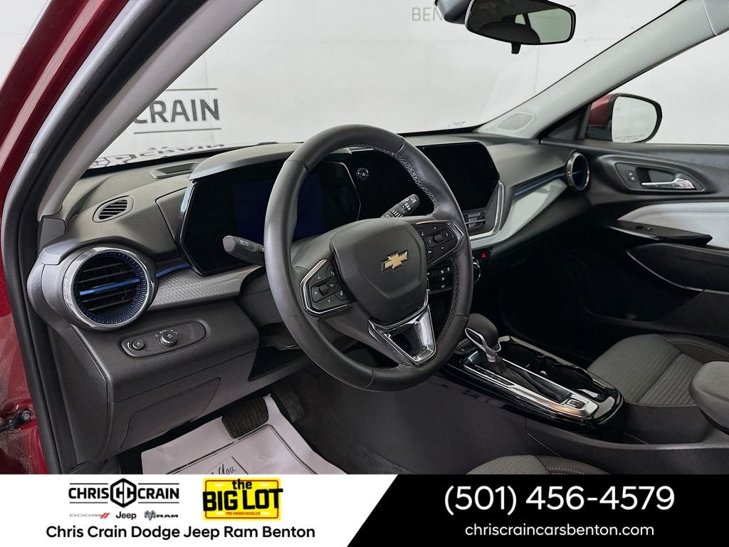 2025 Chevrolet Trax FWD LT