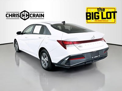 2024 Hyundai Elantra SE