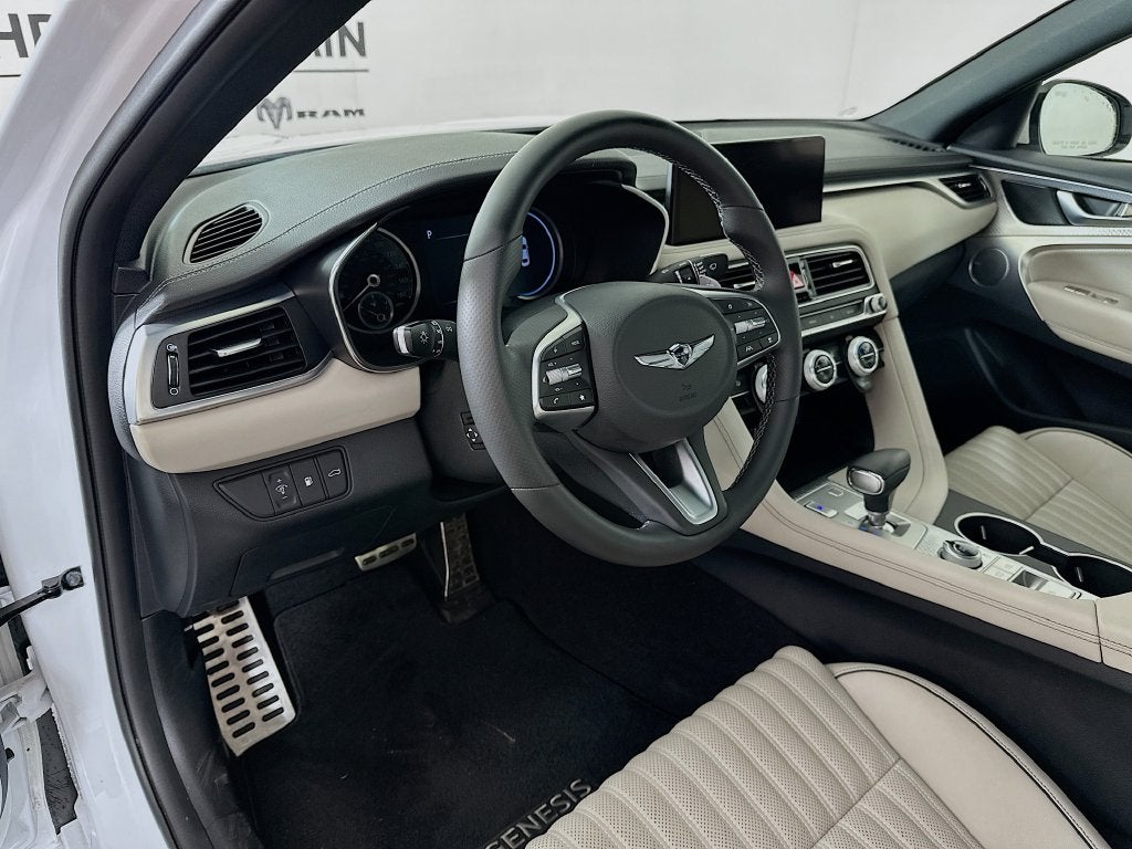 2023 Genesis G70 2.0T RWD