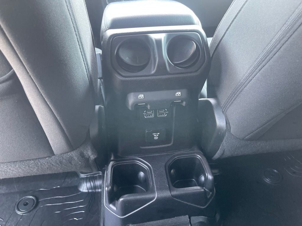 2018 Jeep Wrangler Unlimited Sahara 4x4