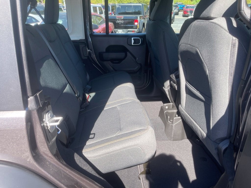 2027 Jeep Wrangler WRANGLER 4-DOOR SPORT