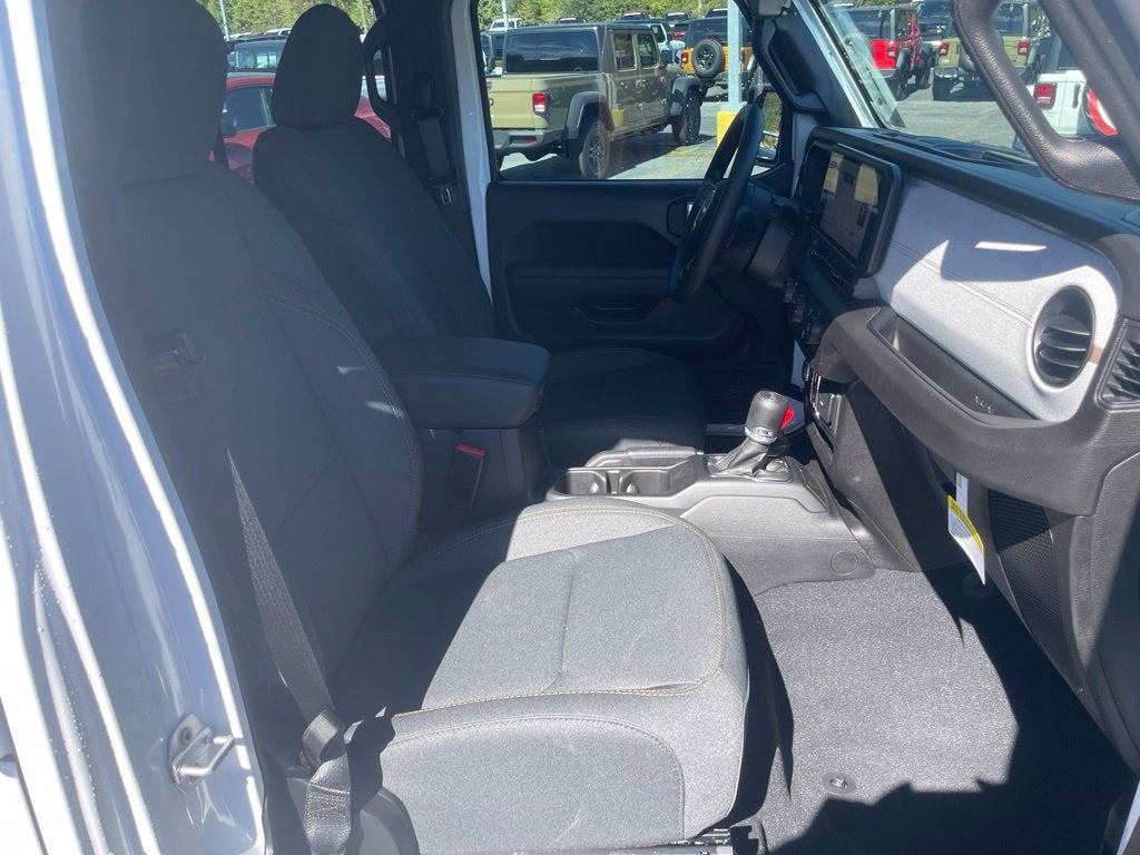 2027 Jeep Wrangler WRANGLER 4-DOOR SPORT