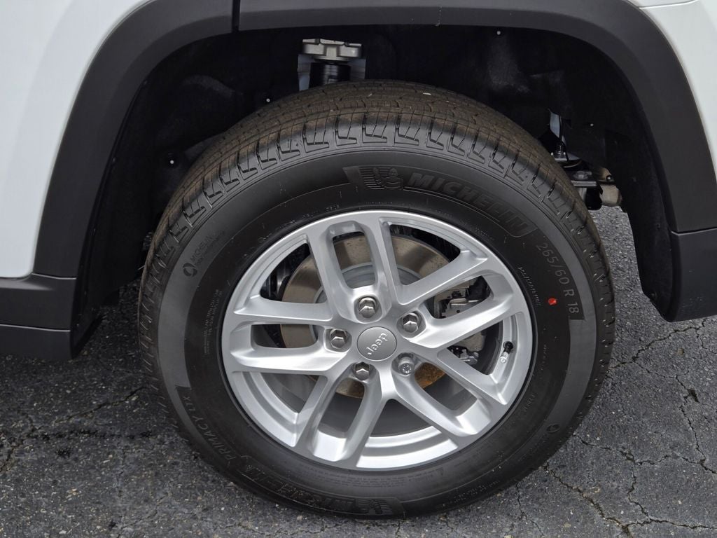 2025 Jeep Grand Cherokee GRAND CHEROKEE LAREDO X 4X2