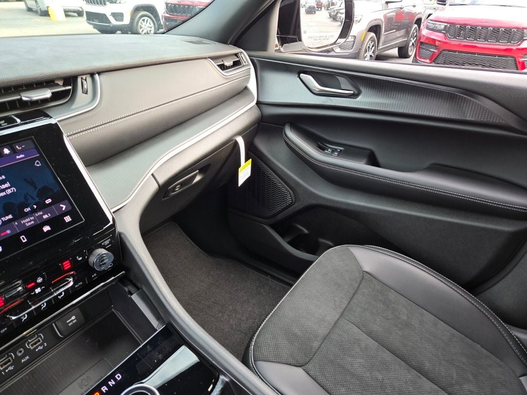 2025 Jeep Grand Cherokee GRAND CHEROKEE ALTITUDE X 4X2