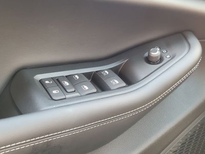 2025 Jeep Grand Cherokee GRAND CHEROKEE LAREDO 4X2