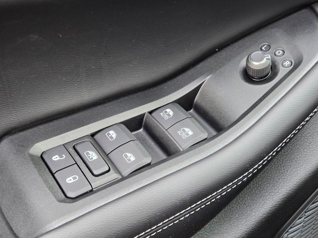 2025 Jeep Grand Cherokee GRAND CHEROKEE LAREDO X 4X2