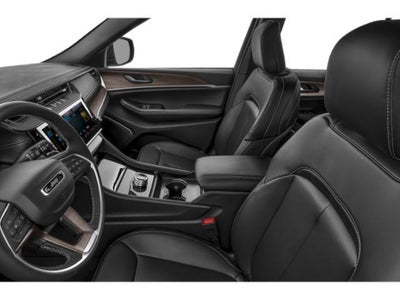 2027 Jeep Grand Cherokee GRAND CHEROKEE LAREDO ALTITUDE 4X2