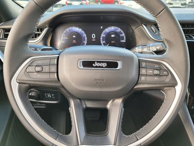 2025 Jeep Grand Cherokee GRAND CHEROKEE LAREDO X 4X4