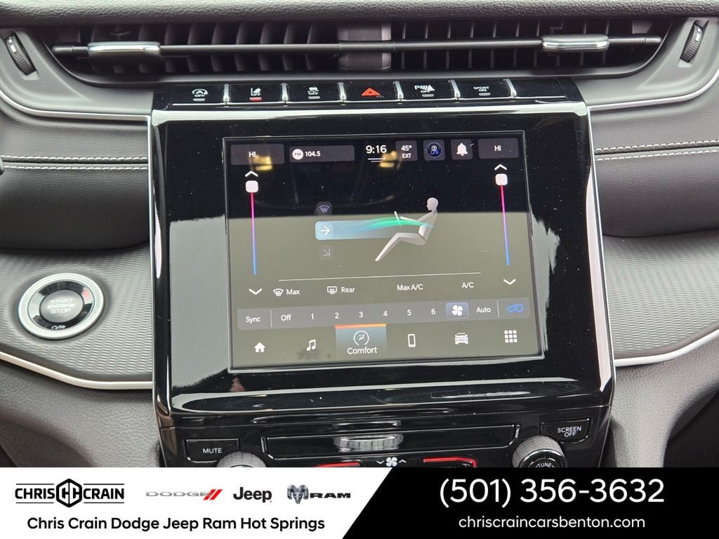 2025 Jeep Grand Cherokee Laredo X 4x4