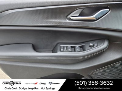 2025 Jeep Grand Cherokee Laredo X 4x4