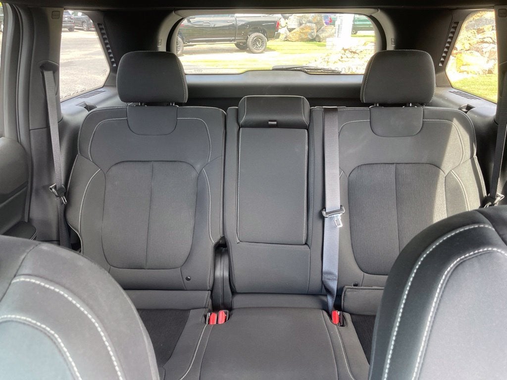 2025 Jeep Grand Cherokee Laredo X 4x4