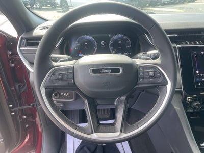 2025 Jeep Grand Cherokee Laredo X 4x4