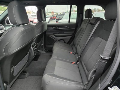 2025 Jeep Grand Cherokee GRAND CHEROKEE LAREDO X 4X4