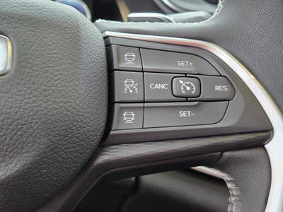 2025 Jeep Grand Cherokee GRAND CHEROKEE LAREDO X 4X4