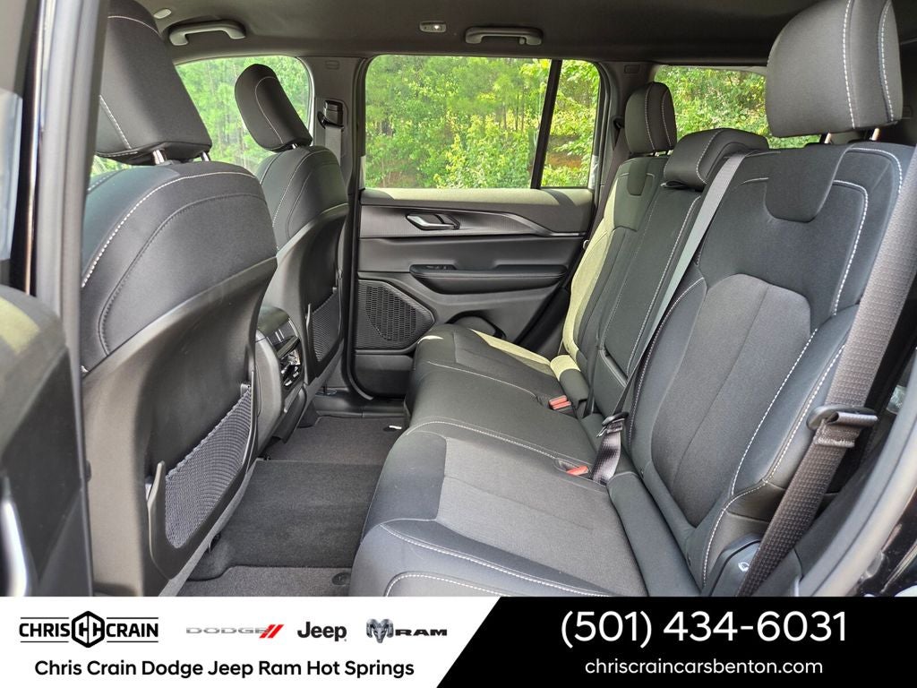 2026 Jeep Grand Cherokee GRAND CHEROKEE LAREDO 4X4
