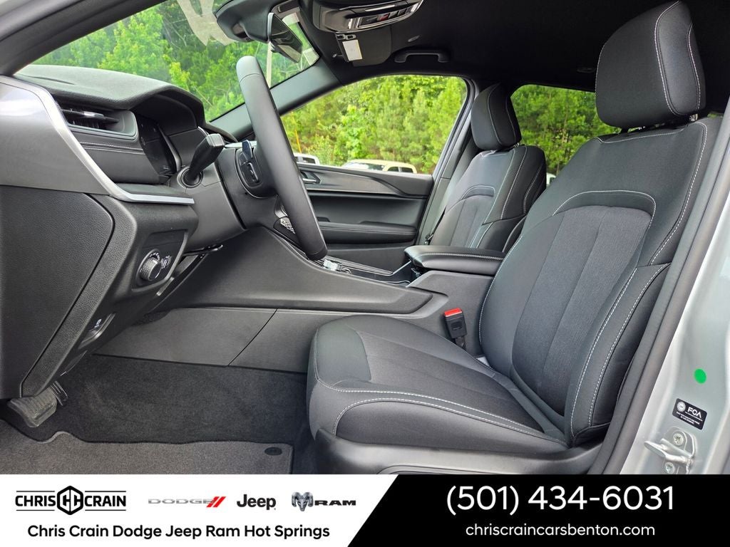 2026 Jeep Grand Cherokee GRAND CHEROKEE LAREDO 4X4