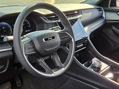 2025 Jeep Grand Cherokee GRAND CHEROKEE LAREDO X 4X4