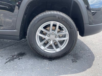 2026 Jeep Grand Cherokee GRAND CHEROKEE LAREDO 4X4