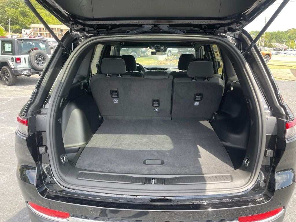 2026 Jeep Grand Cherokee GRAND CHEROKEE LAREDO 4X4