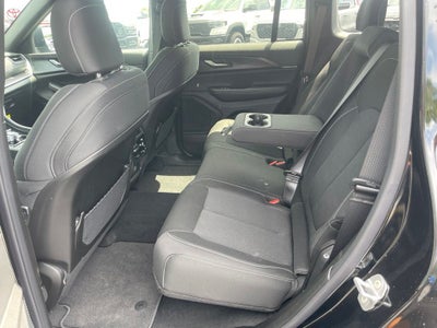2026 Jeep Grand Cherokee GRAND CHEROKEE LAREDO 4X4