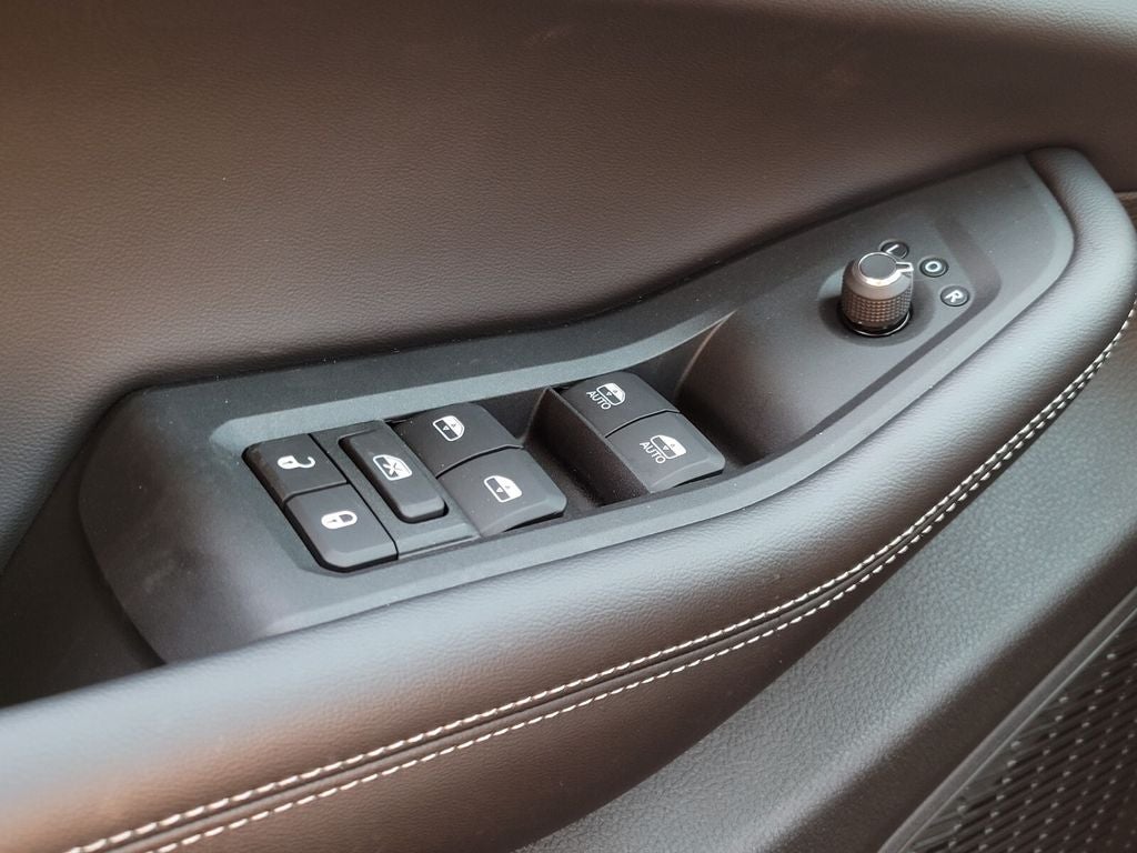 2025 Jeep Grand Cherokee GRAND CHEROKEE L LAREDO 4X2