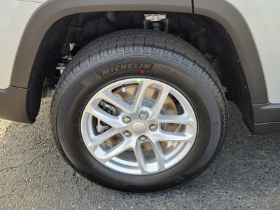 2025 Jeep Grand Cherokee GRAND CHEROKEE L LAREDO 4X2