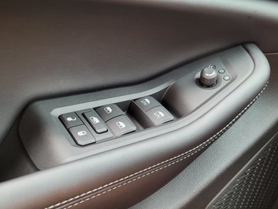 2025 Jeep Grand Cherokee GRAND CHEROKEE L LAREDO 4X2