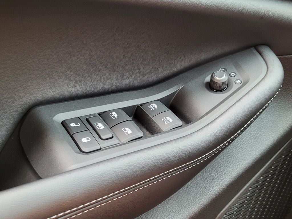 2025 Jeep Grand Cherokee GRAND CHEROKEE L LAREDO 4X2