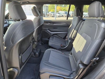 2025 Jeep Grand Cherokee GRAND CHEROKEE L LAREDO X 4X4