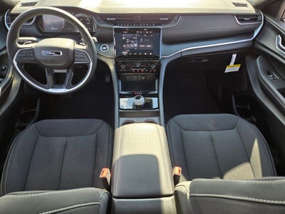 2025 Jeep Grand Cherokee GRAND CHEROKEE L LAREDO X 4X4