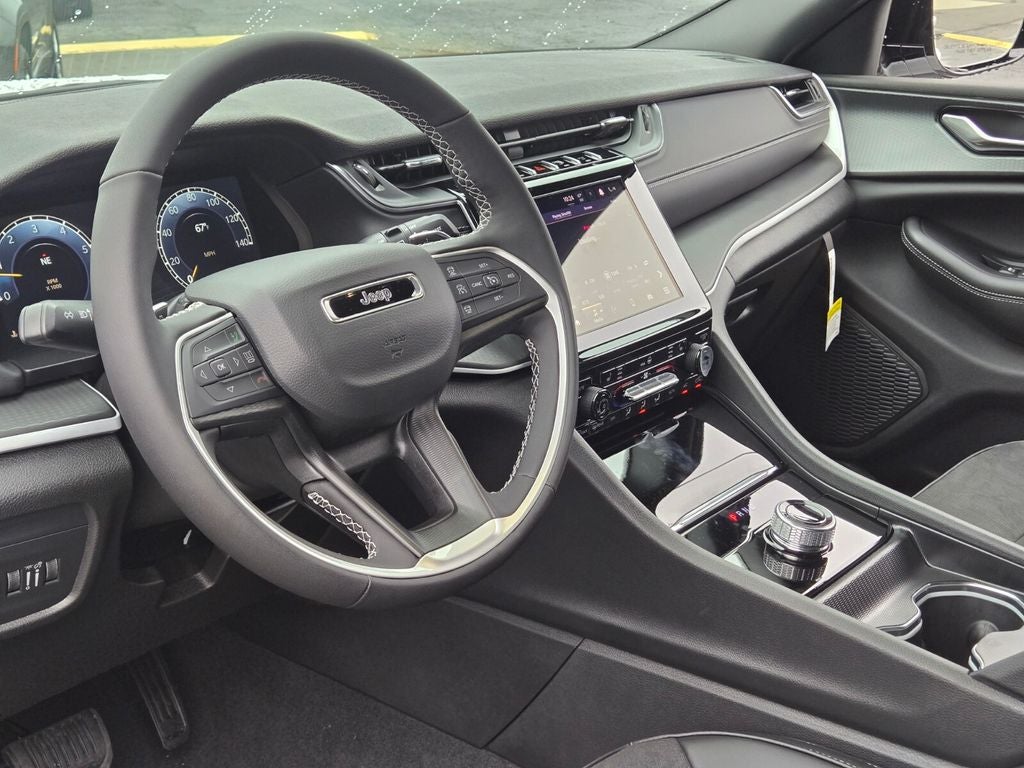 2025 Jeep Grand Cherokee GRAND CHEROKEE L ALTITUDE X 4X4