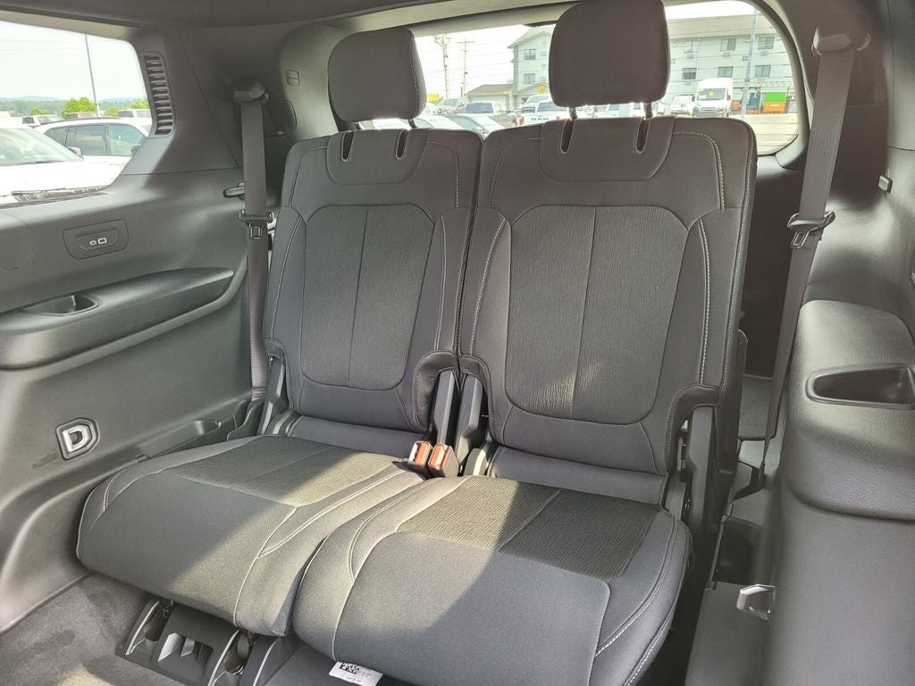 2025 Jeep Grand Cherokee GRAND CHEROKEE L LAREDO X 4X4