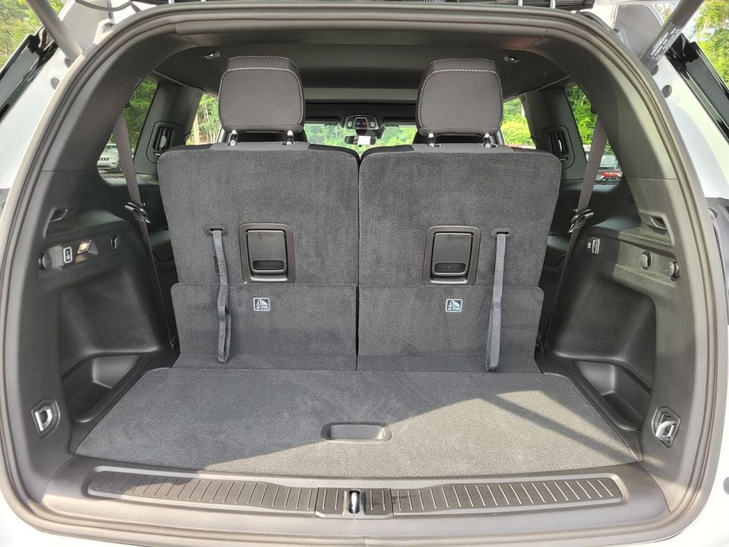 2025 Jeep Grand Cherokee GRAND CHEROKEE L LAREDO X 4X4