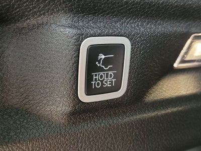 2025 Jeep Grand Cherokee GRAND CHEROKEE L LAREDO X 4X4