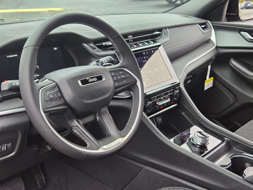 2025 Jeep Grand Cherokee GRAND CHEROKEE L ALTITUDE X 4X4