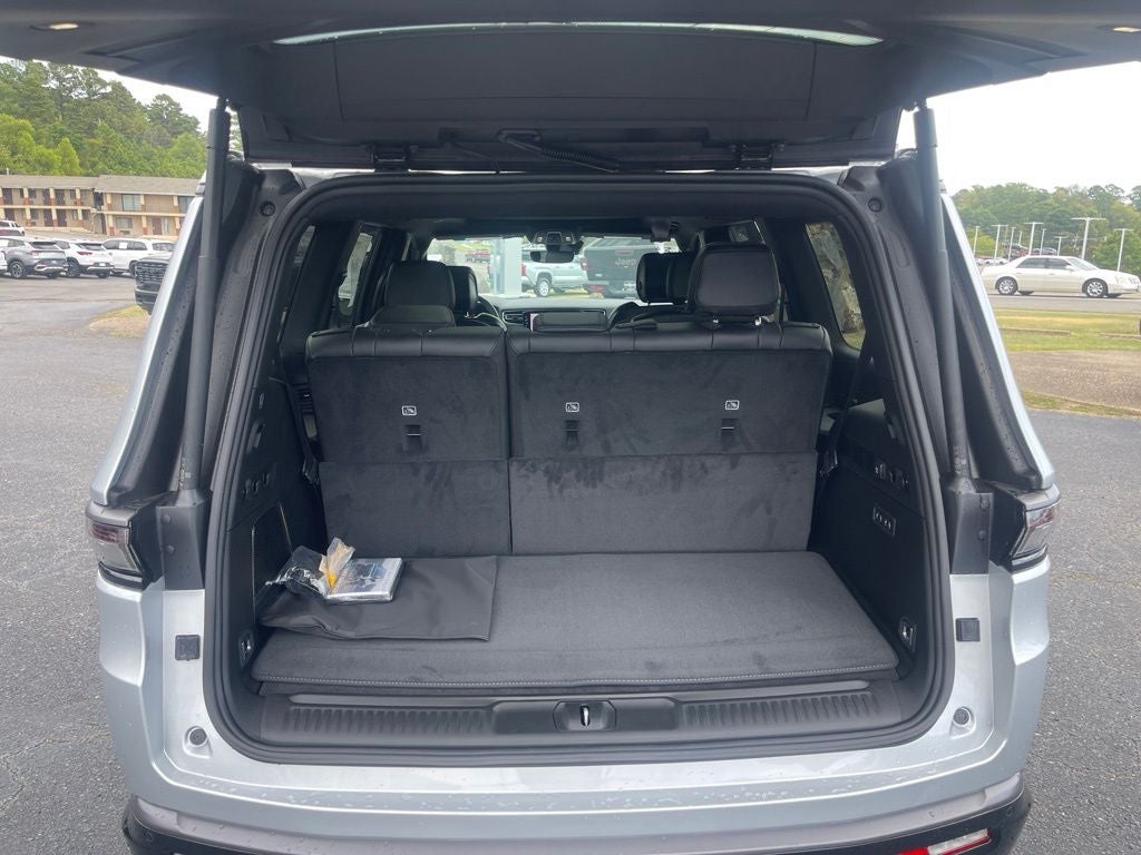 2026 Jeep Grand Wagoneer GRAND WAGONEER LIMITED ALTITUDE 4X4