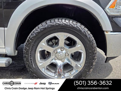 2018 RAM 1500 Laramie Crew Cab 4x4 5'7' Box