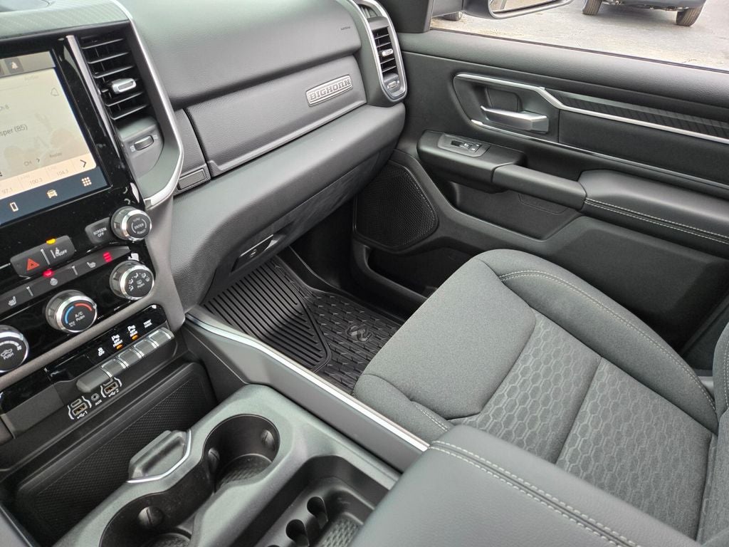 2025 RAM Ram 1500 RAM 1500 BIG HORN CREW CAB 4X4 5'7' BOX