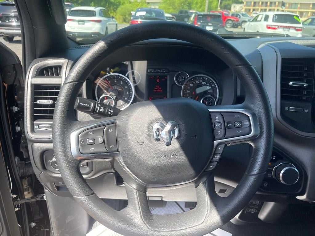 2026 RAM 1500 RAM 1500 TRADESMAN QUAD CAB 4X4 6'4' BOX