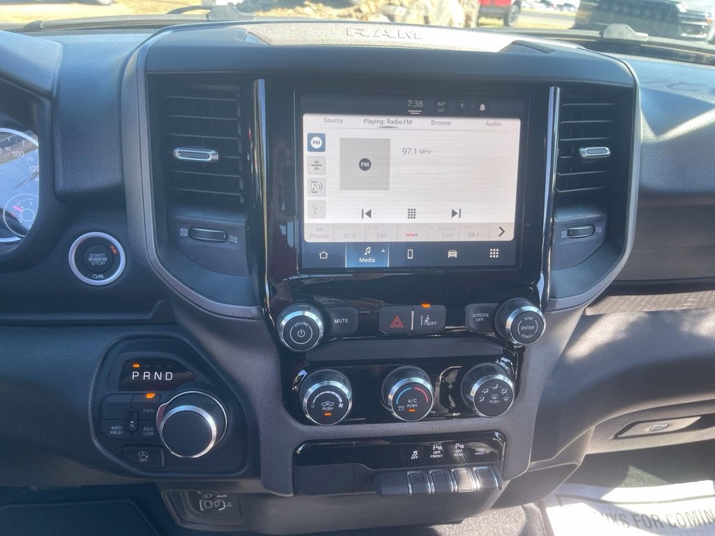 2026 RAM Ram 1500 RAM 1500 TRADESMAN QUAD CAB 4X4 6'4' BOX