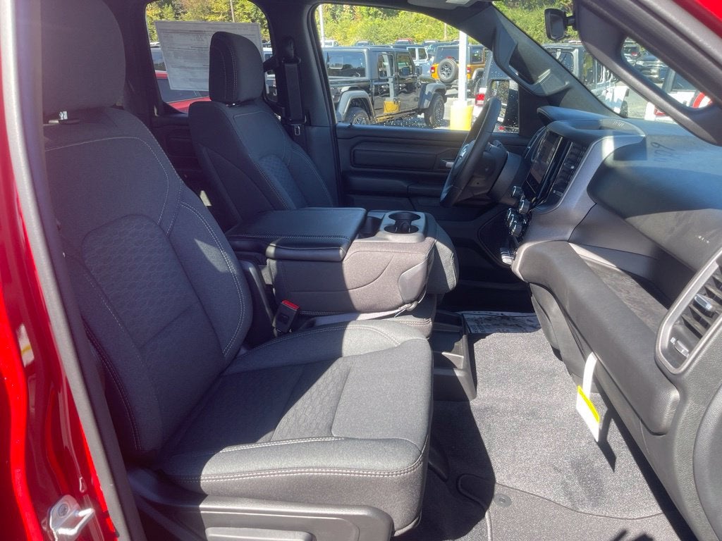 2026 RAM Ram 1500 RAM 1500 TRADESMAN QUAD CAB 4X4 6'4' BOX