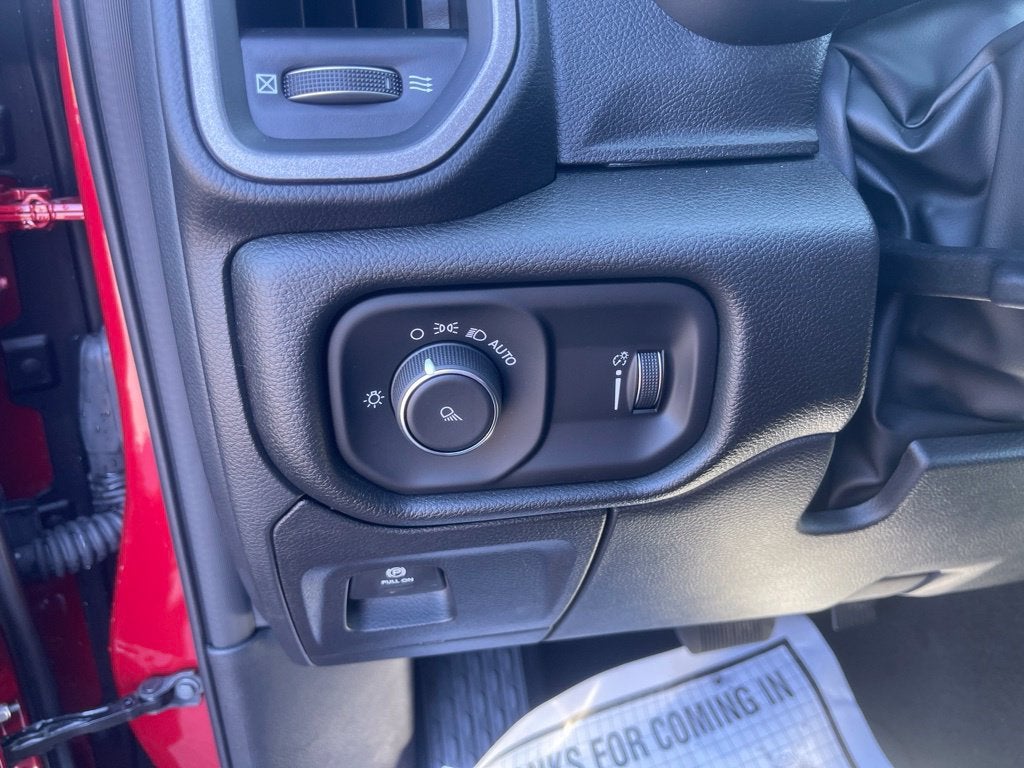 2026 RAM Ram 1500 RAM 1500 TRADESMAN QUAD CAB 4X4 6'4' BOX