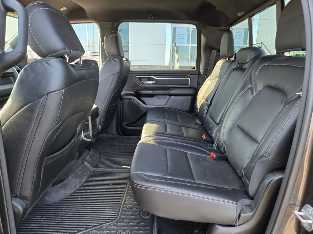 2022 RAM 1500 Big Horn Crew Cab 4x4 5'7' Box