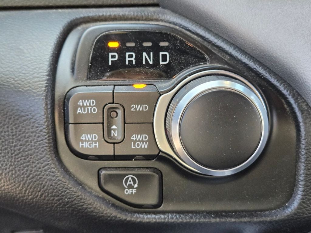 2022 RAM 1500 Big Horn Crew Cab 4x4 5'7' Box