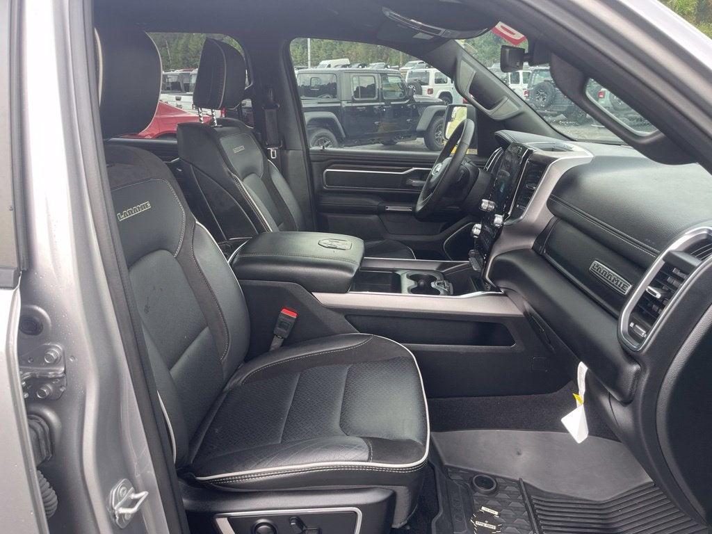 2025 RAM 1500 Laramie Crew Cab 4x4 5'7' Box