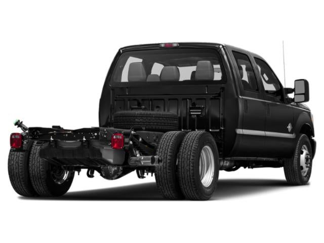 2015 Ford F-350 Chassis LARIAT