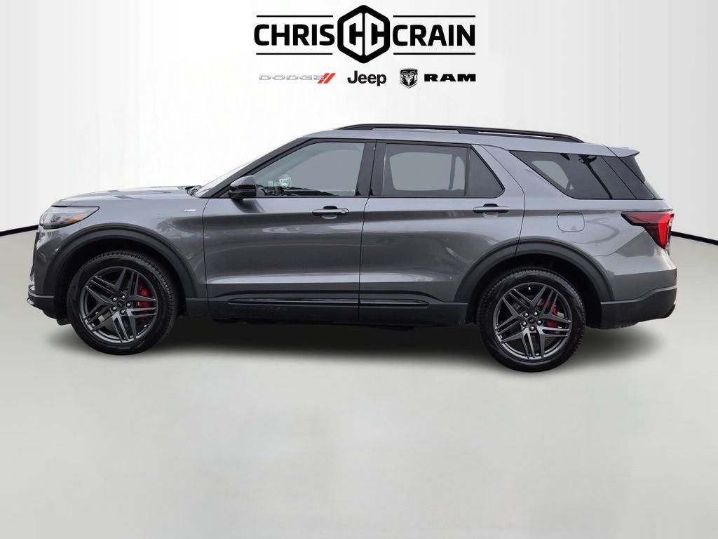 2025 Ford Explorer ST-Line