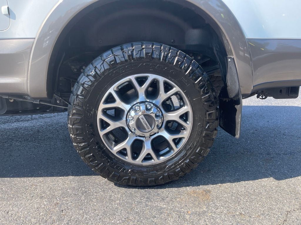 2022 Ford Super Duty F-350 SRW Lariat