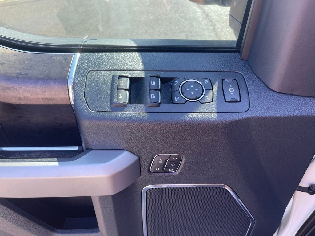 2022 Ford Super Duty F-350 SRW Lariat