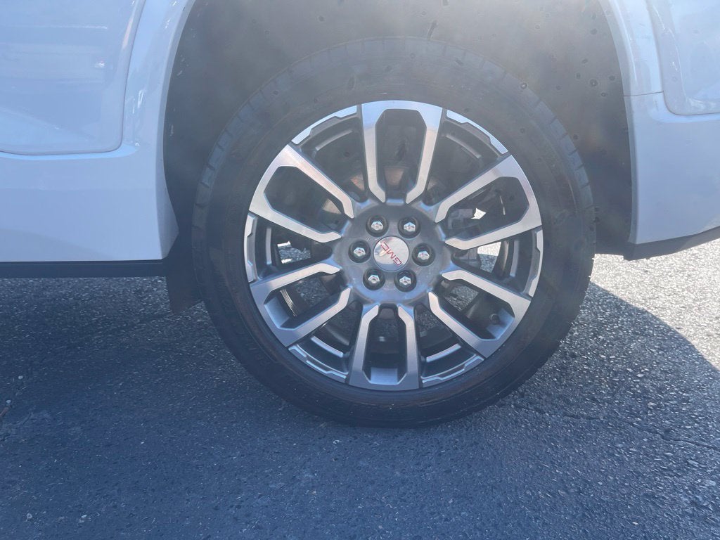 2023 GMC Acadia FWD Denali